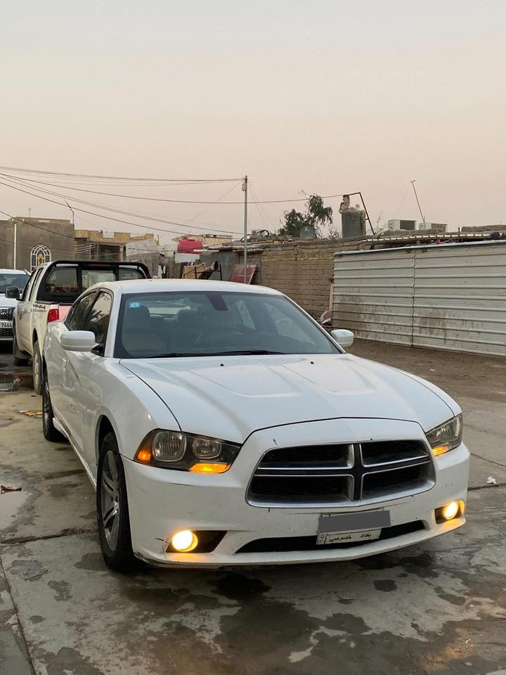 سلام عليكم جارجر للبيع 2014 رقم بغداد تحويل سياره حادثه جاملغ وباب المامي فقط سياره جديده كلش 
ويل 18 خليجي دواخل بيجي لايت زنون سياره جاهزه للاخير 
مال جناي سياره مكاني ذي قار سعرا 153 وشراي انتصل 
***********
