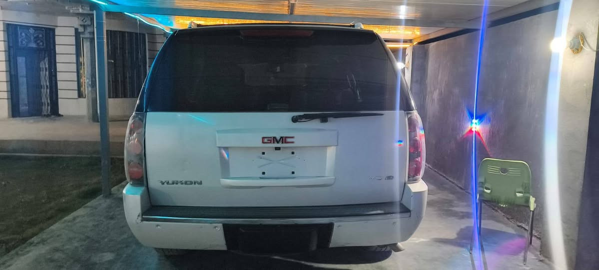 اسلام عليكم من رخصت مدير الكروب يوكن البيع 2014 دنهلي موصفات خاصه محرك 8 اي برد كهرباء باقي الموصفات عل خاص ***********
