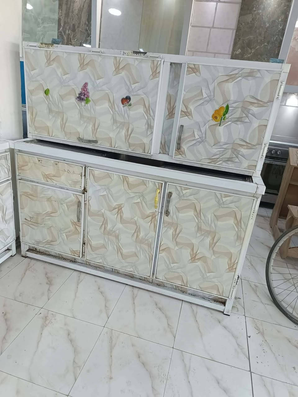 كاونتر ثلاث قطع للبيع للاستفسار ***********
