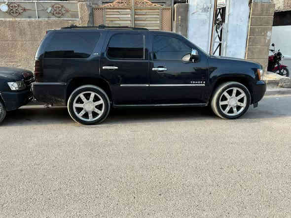 السلام عليكم
تاهو  2009 ادوات ادوات ادوات 
LTZ فول مواصفات 
مكفولة من الكص ومن السرقة 
معروفه المواصفات 
مكفولة كير ومكينه واكسل 
المواصفات 
كشنات جلد عسلي 
كشنات كهربائي 
فتحه بل قماره (بنرامه) 
شاشة بل دشبول 
شاشة بل قمارة 
باب خلفي كهربائي
كامره خلفية 
كشنات تدفئه 
لايت زنون 
ويل كب 
مري شفط 
تبريد ثلج 
تايرات جديده 
معروفه مواصفات LTZ 
بيها اهواي مواصفات 
سياره احله من الصور 
السعر.   100   وبيها مجال قليل 
العنوان بغداد 
الهاتف/ ***********
