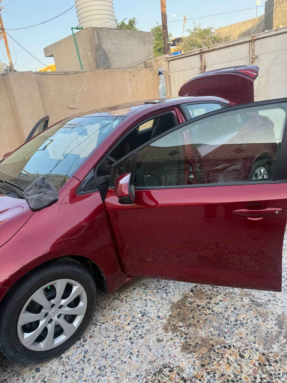 كورلا مديل 24وارد أمريكي ضربتها ربع من جاملغ وربع من البندين ولباب مال سائق هم راجع نفسيته مامبدل اي شي بسياره وسياره بيها جم نقطت حالوب بل قماره ينشالن الوحده بلفين سياره جديده مرقمه بصره شهدا توه رقمتها خلال سنه 8اشهر صير حره لون كرزي ماشيه 37مايل محرك 2000دوش سياره جديده بمعنى الكلمه واحله من صوره بهواي تخم تيار وره وكدام جديد حداديه بجيس طوبه مكانه بل بصره الزبير السعر 139وبي مجال رقمي متواجد باي وقت الرقم *********** بي واتساب ورقم ثاني لآسيا *********** الزبير, البصرة
