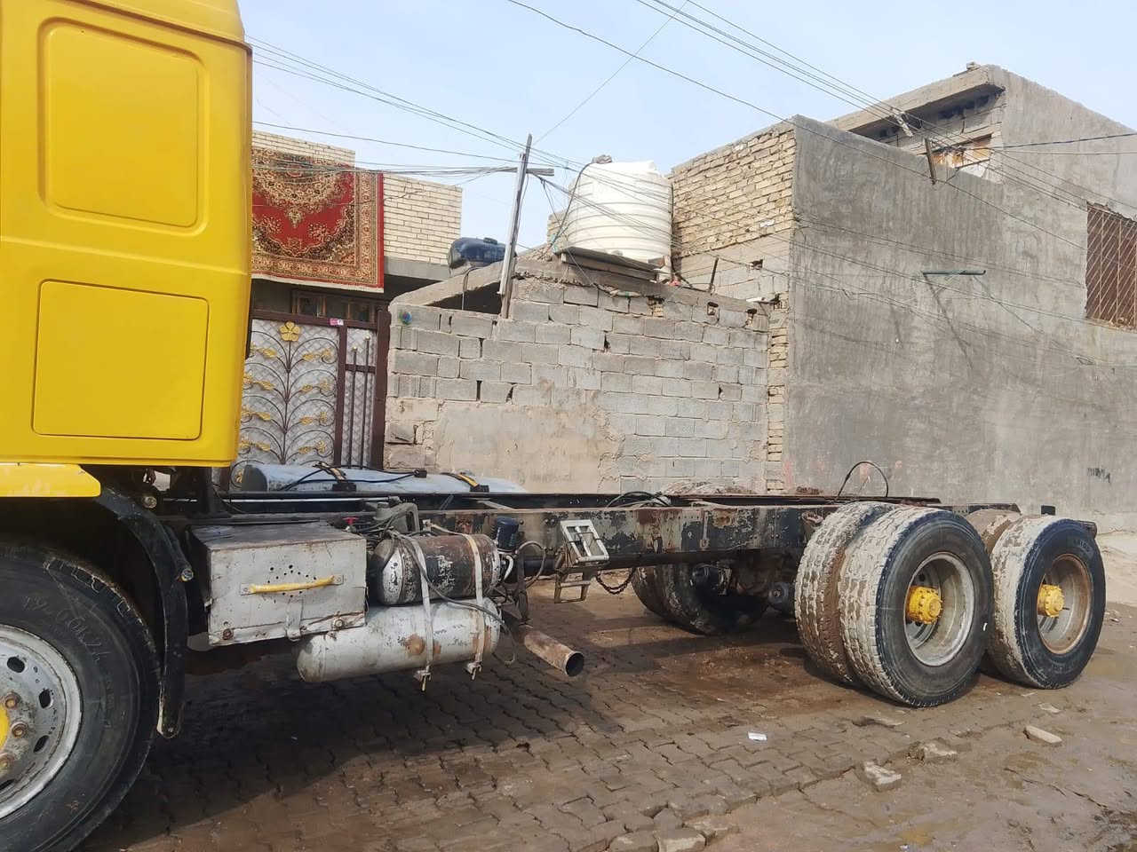 سلام عليكم فالفو موديل 85 شاصي مكفول محرك 6 سوبر كير 4/4 رقم نينوئ سعر 90 اوبيهه  مجال ***********/***********
