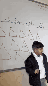 هنا شرح مبسط لحروف د للأطفال:

- *د*: حرف الدال، مثل كلمة "دب"
- *د*: حرف الدال، مثل كلمة دفتر"
- *د*: حرف الدال، مثل كلمة "دجاجه"

هدفنا هو تعليم الأطفال التمييز بين الأحرف والتركيز عليهم، حتى يكون لديهم بناء أساس جيد في اللغة والقراءة والكتابة. هذا سيساعدهم على النجاح في دراستهم المستقبلية ويعزز من ثقتهم بنفسهم.❤️
توجد لدينا كاميرات أون لاين تكدرين شوفين اطفالج وانتي بالبيت مع وجبة غداء مجانيه واكادرنا متخصص بالمنتسوري 
يوجد لدينا شفتين صباحي ومسائي 
ونستقبل أطفال من عمر شهرين إلى عمر 6 سنوات 
يوجد لدينا خطوط داخل أنحاء الفلوجه 
عنواننا الفلوجه حي نزال شارع السد مقابل مطعم غصن الزيتون 
***********
***********
