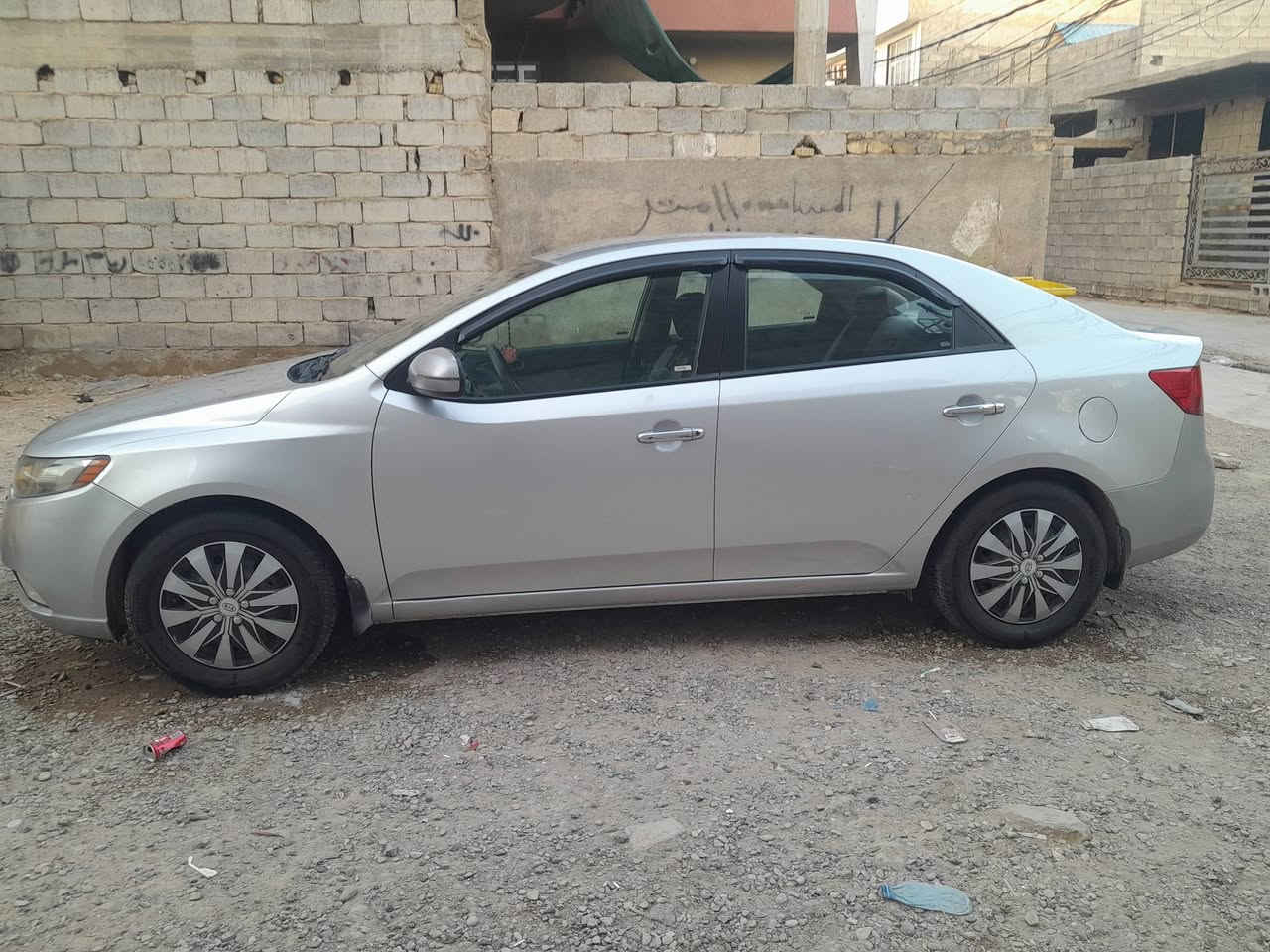 فورتي ٢٠١٢ بدون صبغ تبديل قطعة وحدة فقط باب السائق بدون قطرة صبغ السيارة ليبل واحد وارد امريكي مكينه ٢٠٠٠ جديدة تخم تاير جديد  باتري جديد صدر جديد تبريد ثلج عليهة ادامه كامله مناقصهه شي رقم ديالى الدولي وبسمي مكانهة بعقوبه خلف قنطرة خليل باشا سعرهة ٩٨ ورقة ***********
