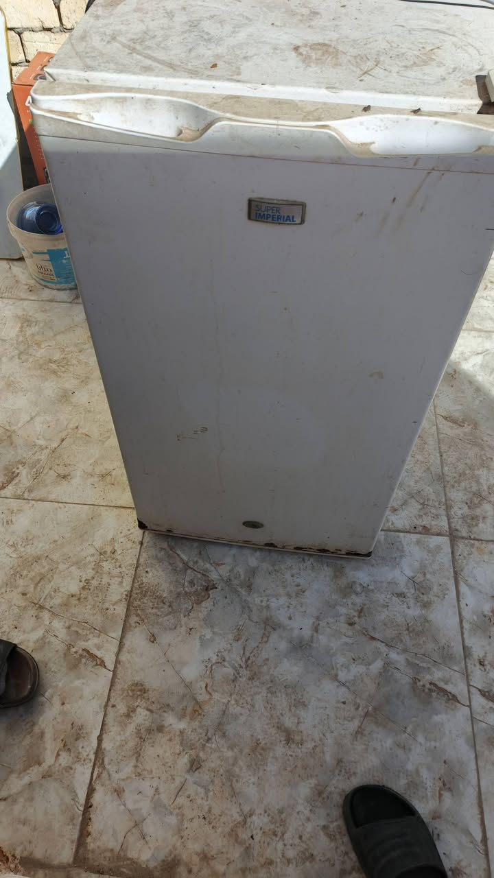 سلام عليكم ثلاجه للبيع مكان سوك الشيوخ ***********
