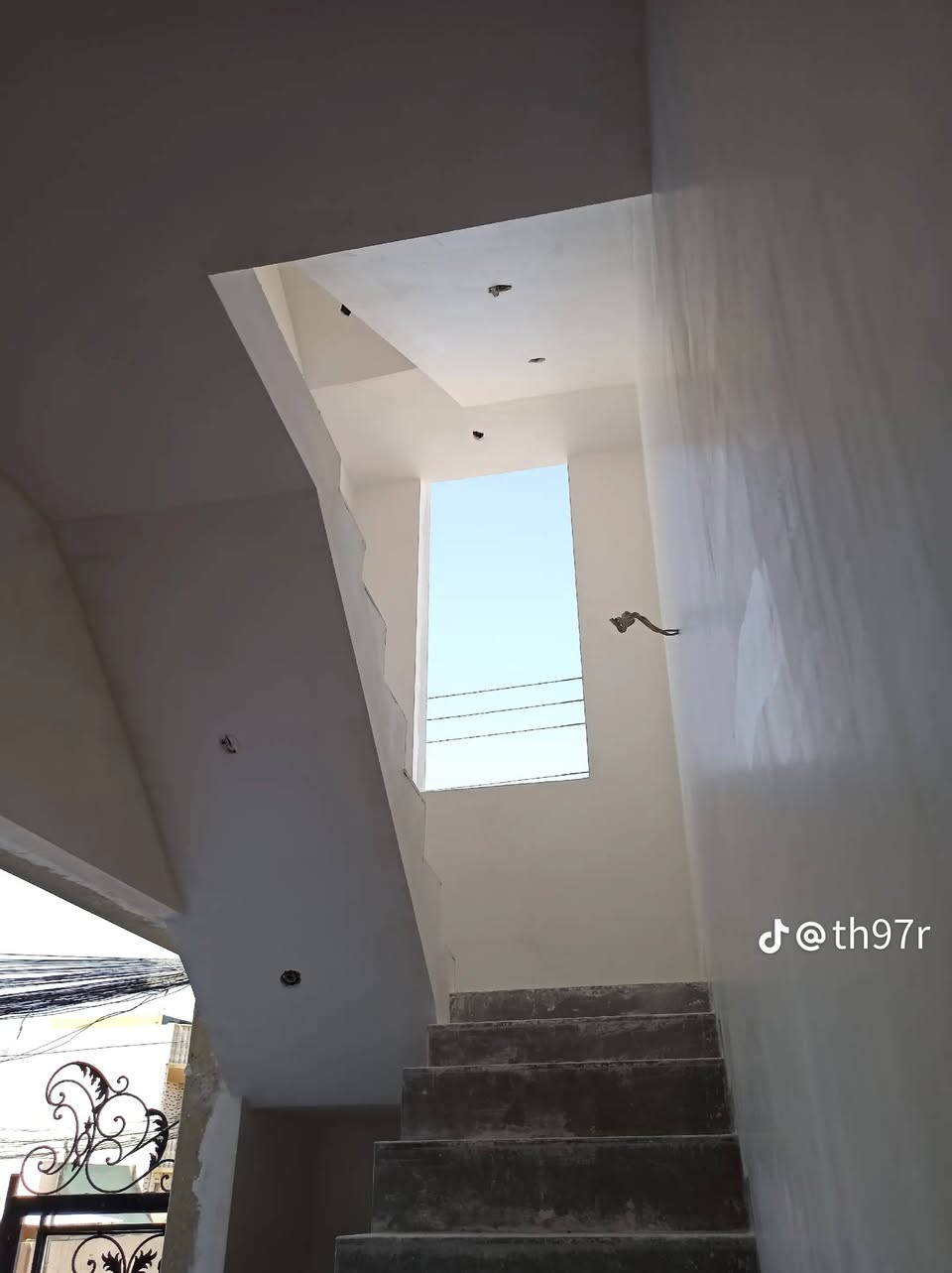 #سلام #عليكم كادر لبخ جص من #الموصل شقلي حالين مستمر بل #شرقاط شتقلت بيوت عديده بشرقاط شقل كدام العين شقل مصاطر وعل خيط  تلف ماكو المبيت بنفس الموقع #العمل نشالله ينال عجابكم التصال عل رقم الهاتف📞📞(***********)او مراسلتي مازنجر وتساب،،سعار مناسبه
