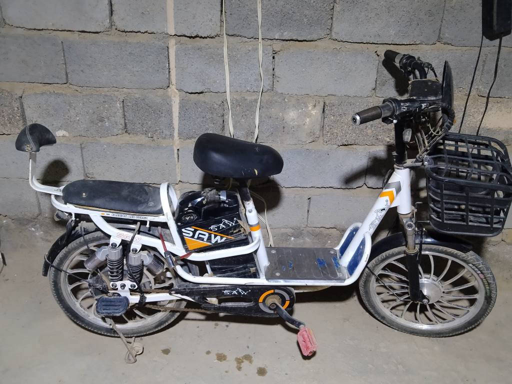 دراجه شحن للبيع 🛵
التفاصيل⬇️
كلشي كامل 
شاشه🖥️+عداد سرعه📟 + حساس حراره🧨
دبل اشاير ▶️◀️
لايت امامي  💡+خلفي 💡
بريك امامي + خلفي
هورن🔊🎵
َ تمشي خلال الشحنه الواحده 30km
َباقي التفاصيل 👇
***********
#دراجه #الشطره #البنجيم
@إشارة الشطره, ذي قار
