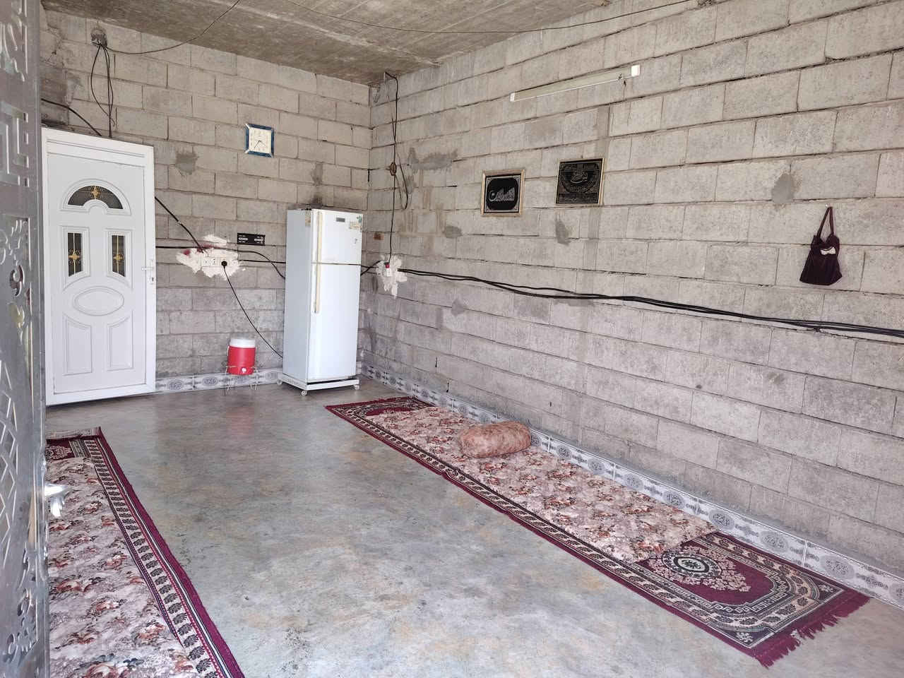 بيت تجاوز للبيع مسجل بل بلديه الموقع حي العروبه قريب ع كهوه شلال خدمات كامله المساحه 150 متر لل ستفسار اتصال ع رقم ***********
