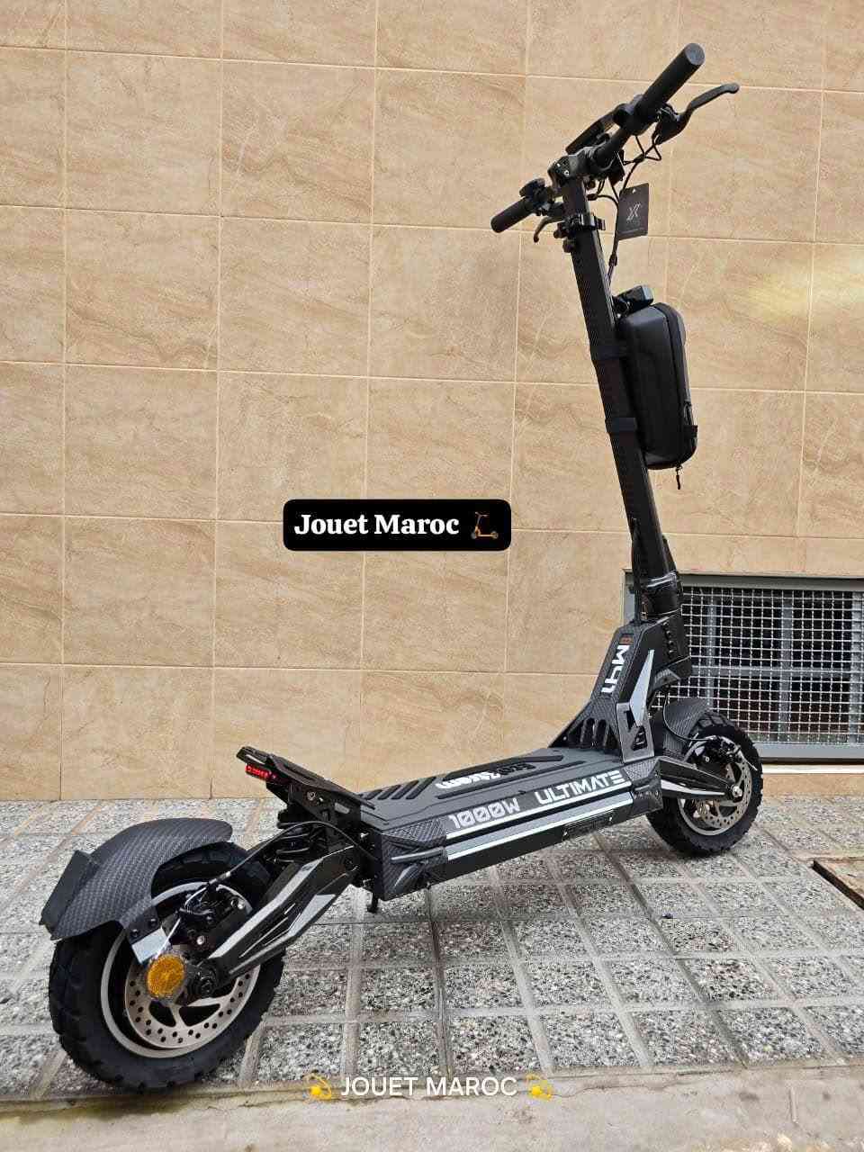 NOUVEAU TANK M41 MONO MOTEUR
🔥عند JOUET MAROC 🚀🛴
📢 عرض حصري بأقل ثمن في المغرب💯
⚡️TROTTINETTE TANK M41 MONO MOTEUR 
✔️ moteur 1000W - 2000W max
✔️ Batterie lithium
✔️ Batterie 48V 16AH
✔️ Charge max 120 kg
✔️ Démarrage par NFC
✔️ Frein: À disque avant et arrière +E-ABS 
✔️ Autonomie 40km min - 55km max
✔️ Vitesse 79km  
✔️ amortisseur avant et arrière 
✔️ écran LCD intelligent 
✔️ Rapport de vitesse 3 vitesse
✔️ Feu stop à LED
✔️ Feu avant à LED
✔️ Résistant à l'eau IP55
✔️ pliable oui
✔️ Matériel Aluminium 
✔️ klaxon 
✔️ Garde-boue avant et arrière
✔️ Clignotants à gauche et à droite
✔️ Indicateur de batterie
✔️Système d'éclairage LED complet 
✔️ pneu: Tubeless 10 pouces Off Road 
✔️ Charge 54V rapide
✔️ Marque internationale 🌏
✅ Qualité & Garantie 💯
📢 عرض مذهل لفترة محدودة فقط سلا, المغرب


**إذا كنت صاحب هذا الإعلان وتريد حذفه لأي سبب، رجاءا أرسل رسالة إلى الدعم الفني**