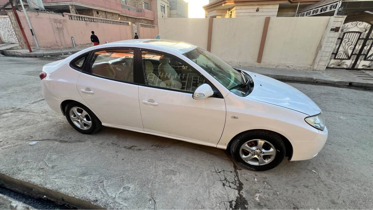 النترا 2011
صبغ حزام 
رقم اربيل 
محرك اثر نفخ 
‏سنوية هزة جديدة 
‏شاشة كاميرا
‏محرك 1600
‏للتواصل    *********** موصل, نينوى
