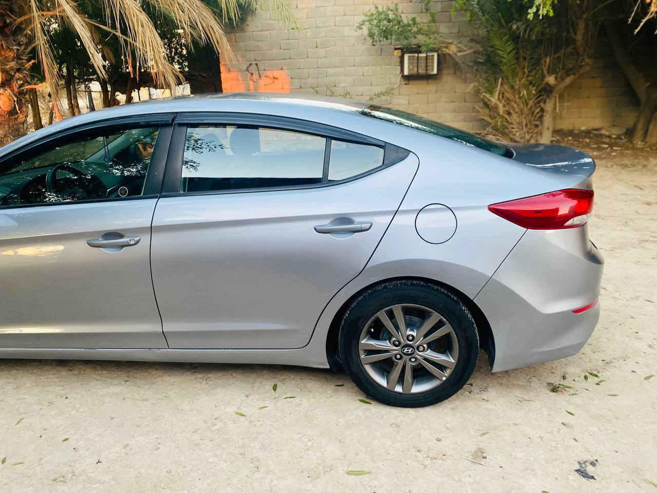 السلام عليكم
للبيع النترا 2017 وارد امريكي رقم ذي قار تحويل ثاني يوم ضررها جاملغ مبدلل وبنيد بدون دواخل شرط الفحص موجوده بلمنشور
مواصفات
شاشه
اشاير بل مري
مكينه 2000 دوش
حساسات خلفيه
تحكم ستيرن جيهتين

تبريد ثلج
سياره جاهزه الاخير كير محرك تبريد حداده مكان السياره الناصريه/شطره
السعر118
للأتصال 
***********
