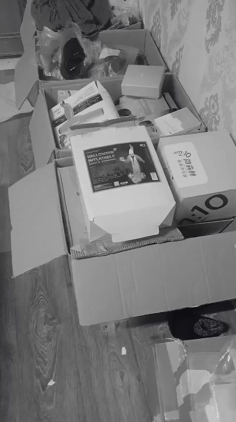 السلام عليكم بضاعه امزون مختلفه للبيع شلعه كامله 
العنوان البصرة حي الحسين ويجد توصيل لكافه المحافظات 
***********
الي يرد يتصل وبلخدمه
