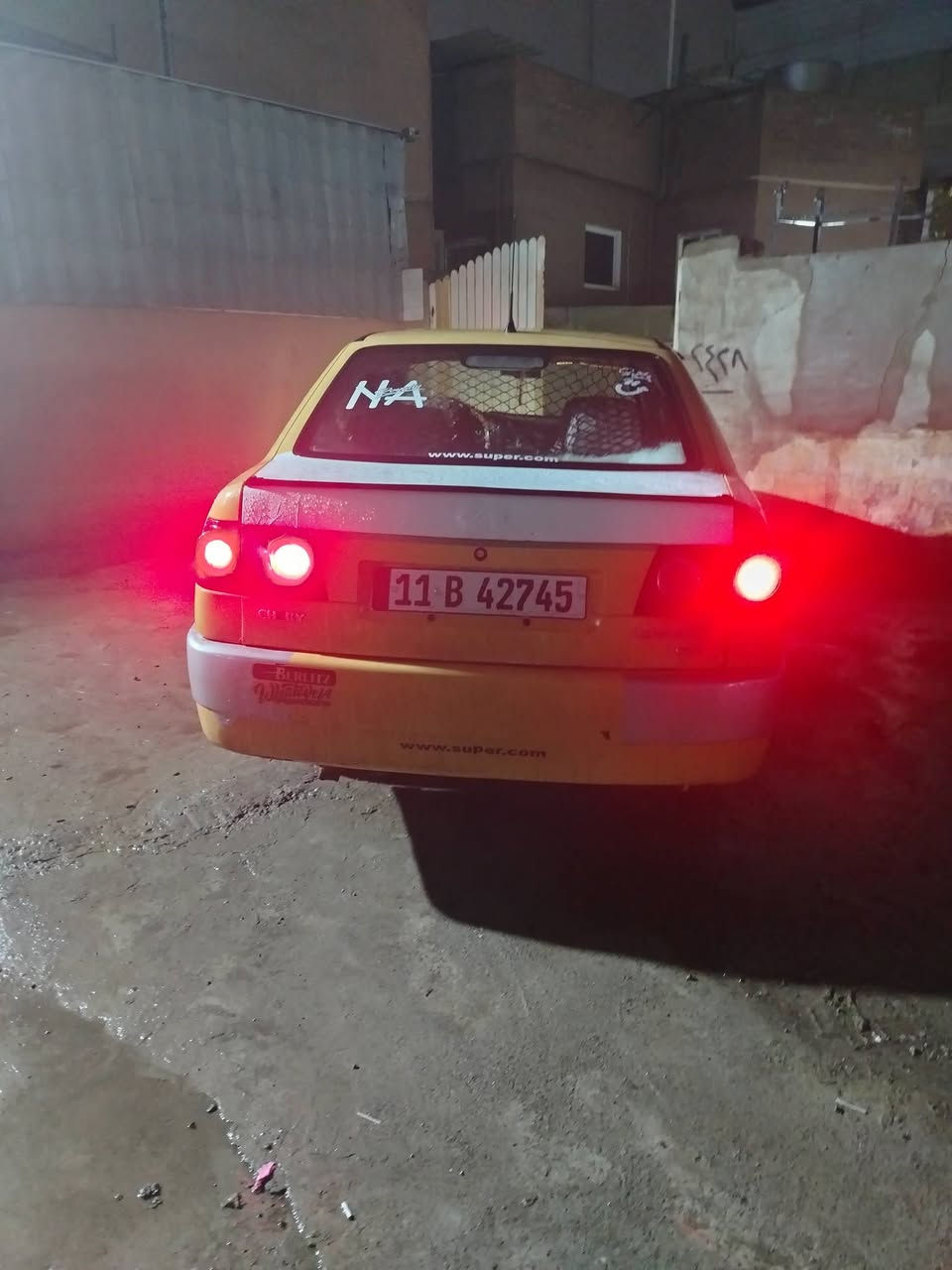 كوين مديل 2011بيها وجاملغ امامي بدون دواخل تبريد شغال طخم تايرات جديد كهربائية شغاله رقم جديد هياء صفر سنويه جديده باسمي السعر 35 التواصل علا الرقم(***********
