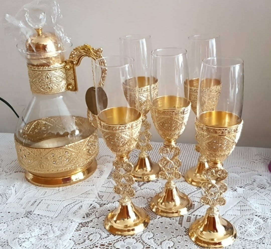 سيت طلاء بماء الذهب عيار ٢٤   دورق و٥ كؤوس جديد لوك


**إذا كنت صاحب هذا الإعلان وتريد حذفه لأي سبب، رجاءا أرسل رسالة إلى الدعم الفني**
