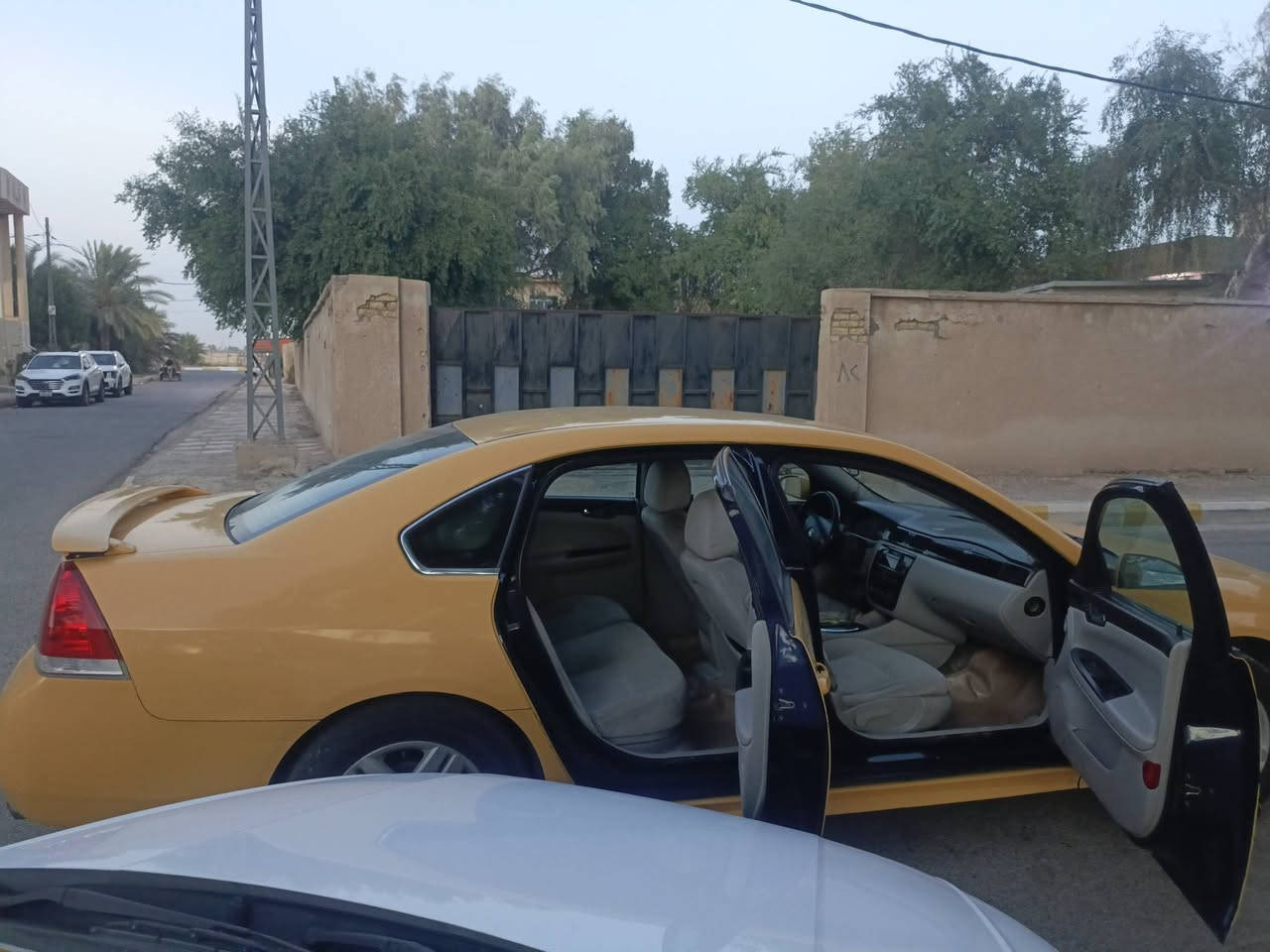 السلام عليكم 2012 سياره جاهزه وخير من الله ما عايزه اي شيء جاهز على خير حبايه خطا كوت عماره مصفره هي وغرامات عنوان واسط ***********
