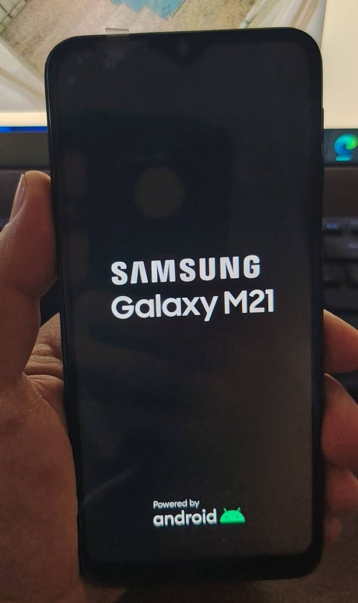 موبايل سامسونج M 21 للبيع نظيف وبحالة جيدة ذاكرة 64 سعرة 90 وبي شويه مجال لطيبين ***********
