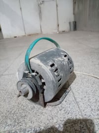 ماطور مبرده ملف نحاس شغال سعره 25 وبي مجال للتواصل رقم 07858084747 بي ...