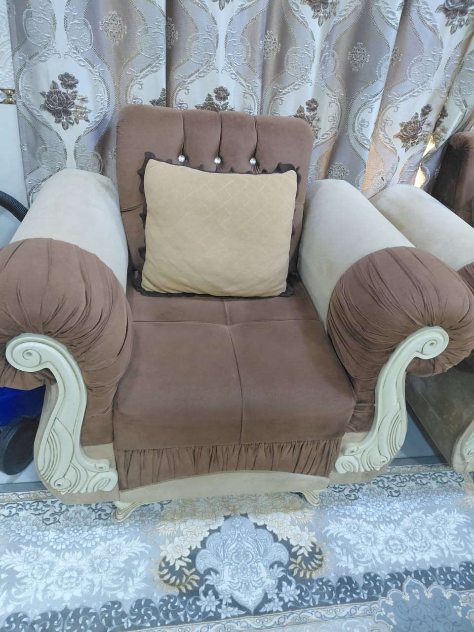 تخم قنفات 10 نفر شغل تزكام حسب اللي بالصورة نظيف كلش
السعر 350 وبيه مجال
***********
مكاني قضاء الحر
