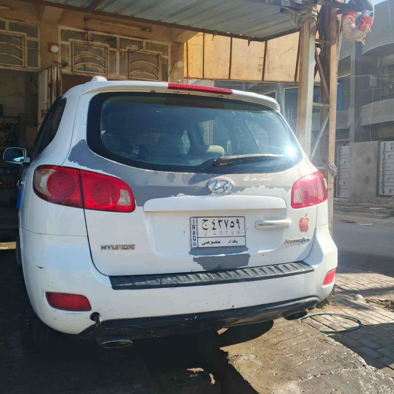 من رخصت الادمن.  هيونداي سنتافي موديل 2007  محرك 2700 وارد أمريكي تبريد 3قطع سياره خير من الله مال جناي  ب أسمي سنويه ل2027 تحويل مباشر ب أسم المشتري  سياره شوفت عينك سونار وياهه  ملاحضه السياره 7راكب. السياره معروضه ب     115$  وبيه مجال للشراي  اتصل وبيك خير وتدلل  ماعندك رصيد رمش واني اخابرك الهاتف  ***********
