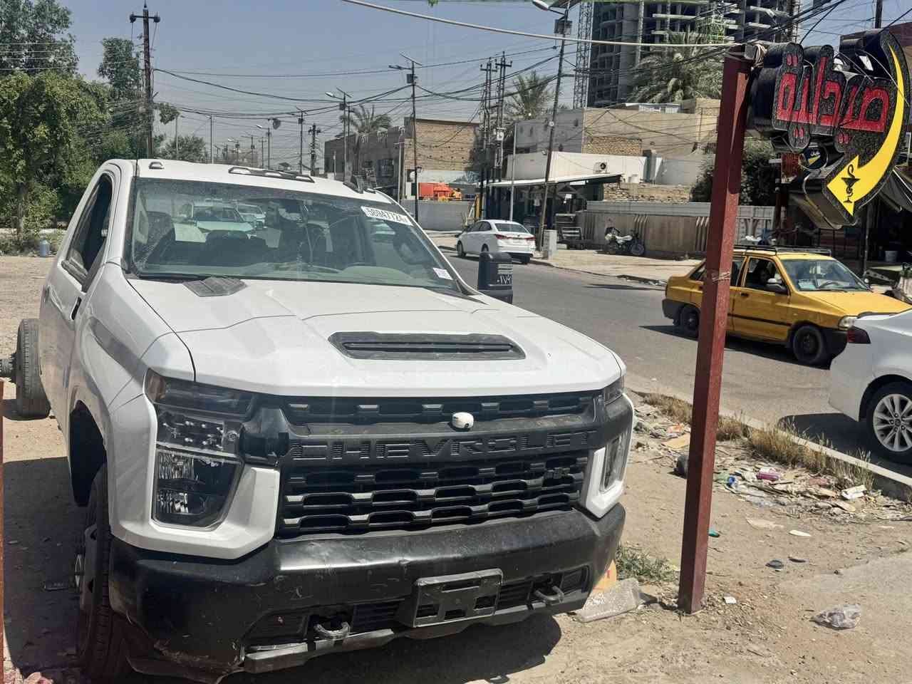 سلام عليكم 
للبيع 
شوفرليت سلفرادو موديل 2023
هاف لوري 
دبل تاير 
حادث جاملغ وباب يمين
بدون ايرباك
مرقم بغداد وكآمل 
السعر 30 الف 
مكاني بغداد الغزاليه 
***********
