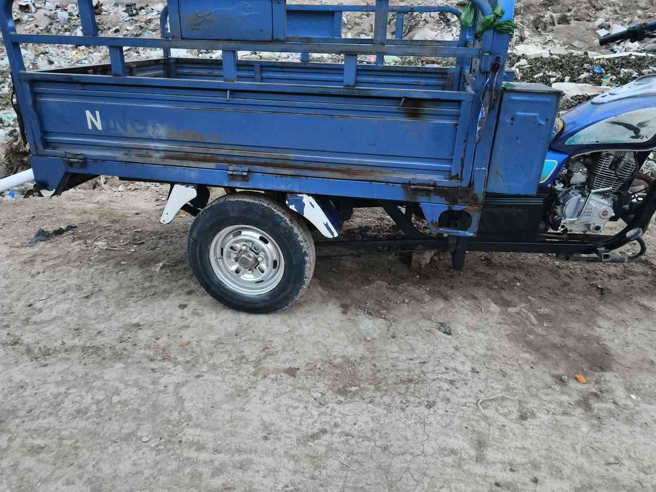 اسلام عليكم شباب ستوته صقر مديل ١٨ بلاديه مكينه بلاديه أوراق كامله وصولي تواير جوبلس كير بوكس جديد ضفيره جديده  كهربائيات كلها شغاله وجدد سلف هندر  بغداد المعامل ***********  لمو شراي لا يكسر بحلال لعالم
