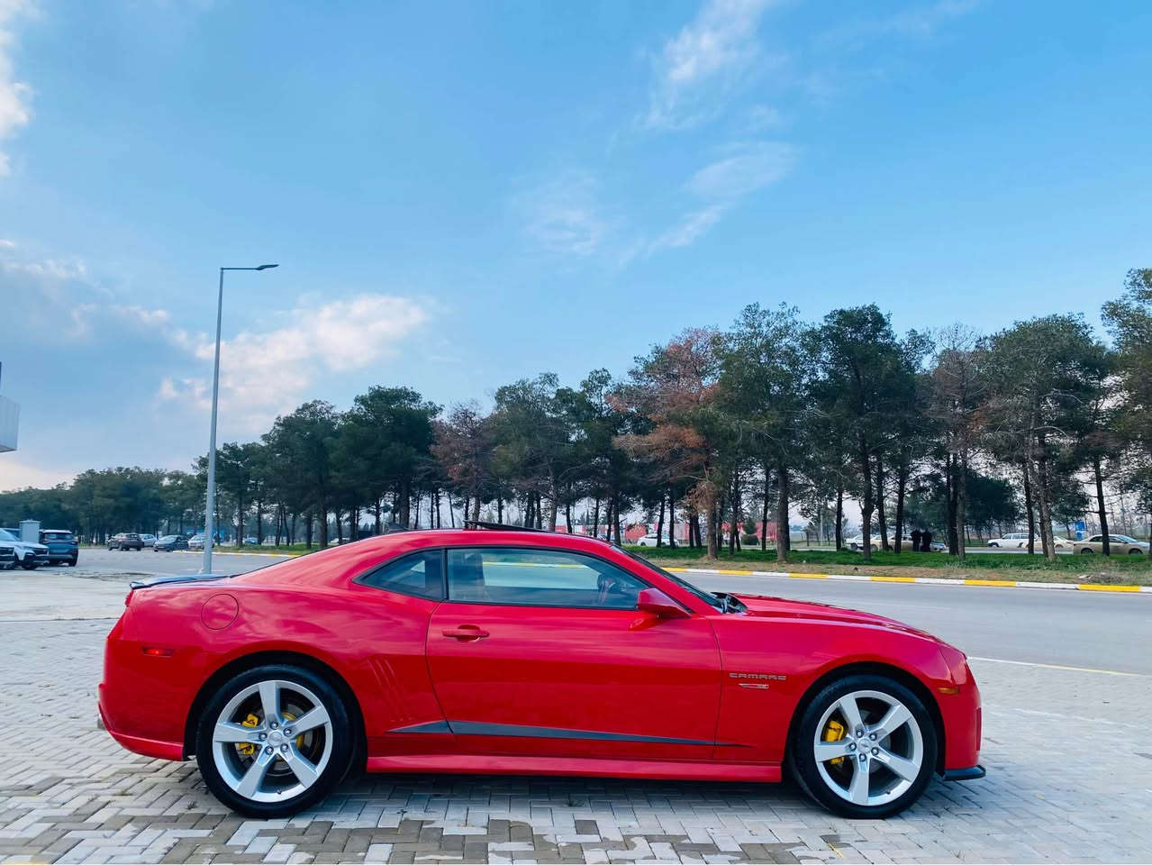 كامارؤ٢٠١٠خليجي
فولمواصه فات
سلايت
كوشن جلد
كوشن هيته ر
كوشن كاره با
حاسه و كاميرا
٣گيرئؤتؤماتيك گيري سه ر سوكان گيرئؤتؤماتيك
٤گيچ
سه ياره كه ٢پارچه بؤياخ بي ناوگرتن بي ئيرباگ
به شه ر تي فه حس هيج ناوي نه گرتووه
سه نه وي تازه يه ته حويلو غرامه ي به شه ر

*********** السليمانية, العراق
