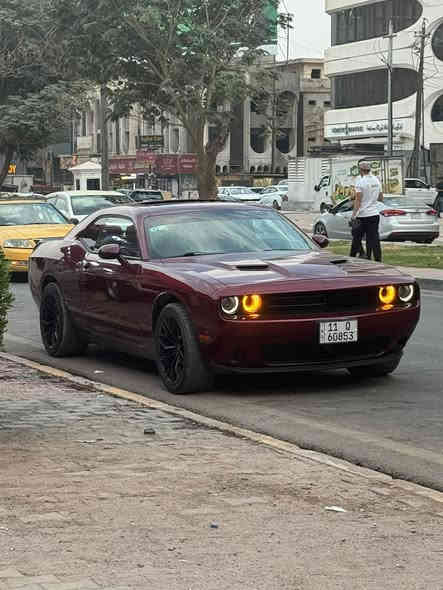 السلام عليكم للبيع 

دوج جالنجر موديل 2023 last call ❤️

محرك 6 سلندر 💪

فتحه سلايد
شاشه وسط
كشنات تدفئه  
ستيرن تدفئه 
ماشيه 21
حادثها مثل ما موضح بالصوره وبيها تصليح بلحوض الخلفي وبدايه الشاصي الخلفي صبغ مالتها فقط جنطه مبدله نفس اللون وجاملغ خلفي 

السعر ٢٣٥ ورقه وبيها مجال هزه والرقم جديد بغداد 

للاستفسار *********** 
مكاني غزالية او المنصور (edited)
