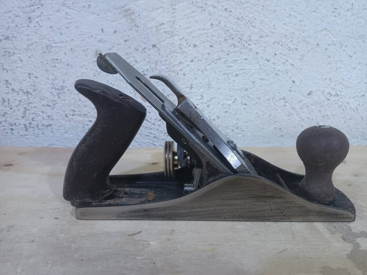 من رخصة الادمن المحترم رندة انكليزي نظيفة حيل سعره ٤٥ الف قياس ٤ مكاني بغداد نهاية حي اور *********** يوجد توصيل بغداد ومحافظات
