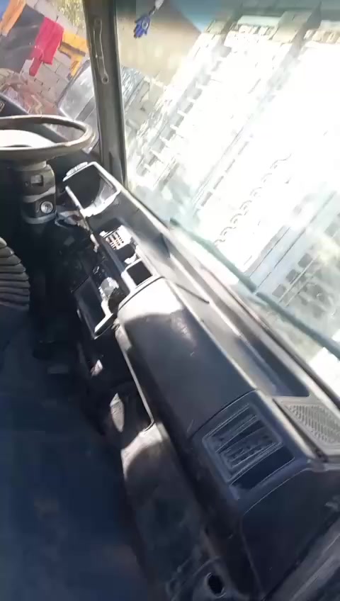 سلام عليكم كيه بسته لرقم صدامي مديل1994دواخله نضيفه مكينته وكير واكسن نضيفات شواصيه نضيافات مامصبوغه مالكه يريد وكاله لو تحويل سعره 20 وبيه مجال للطيبين اتصل وتدلل مكاني كفل للاستفسار ***********
