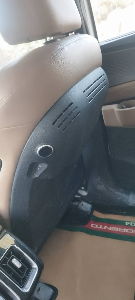 للبيع Kia Sorento 2025 فل مواصفات – وارد كوري 🇰🇷

🔹 الفئة الأعلى (Full Option)
🔹 نظام 5 كاميرات رؤية محيطية
🔹 مقاعد جلد مع تدفئة وتبريد
🔹 نظام تنقية هواء داخلي
🔹 ويل قياس 20 إنچ
🔹 رقم قادسية

السيارة بحالة ممتازة وجاهزة للفحص.

💰 السعر: 235
📞 التواصل اتصال فقط: ***********
