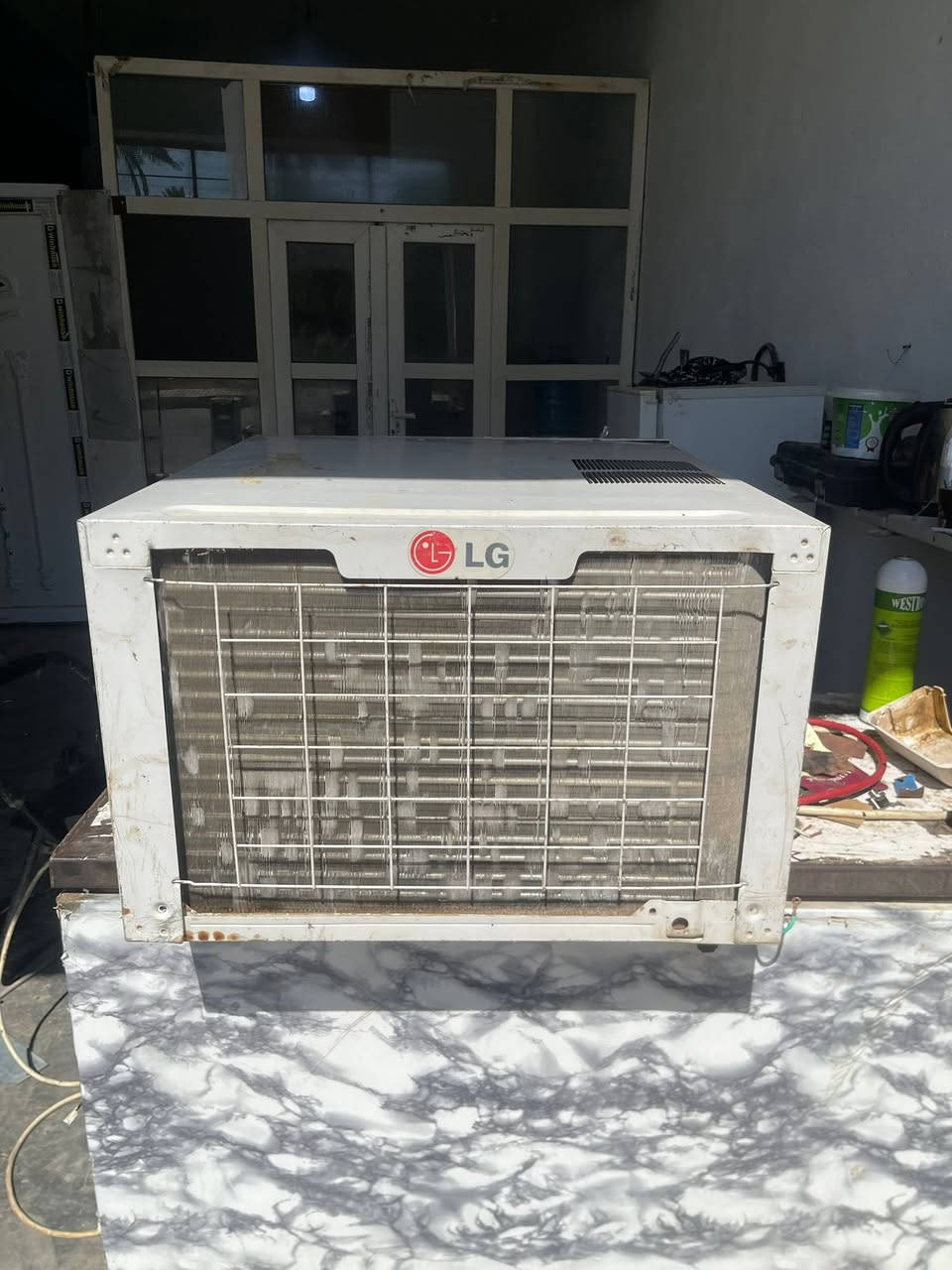 مكيف للبيع نوعيته LG تبريده ثلج سعره 250 الأستفسار اتصل وتدلل *********** بي واتساب
