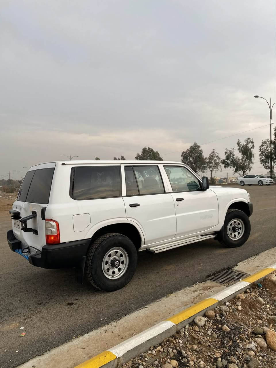 سڵاوی خوای گەورەتان لێ بێت                             
نیسان پاتڕۆڵ بۆفرۆشتن 
2002محسن ناو سپی
سەنەوی 2مانگە بەسەر جوە بەناو خۆمانەوەیە ناوی نییە لە حاسیبەی بەغداد بەشەرت غرامەی تیا نیە 
لێدراوی نیە شانسی و بەدەنی هیج لایەکی نەتەقیوە درزییش نەبردوە٣پارجەی بۆیاخە گێرو مەکینەو دەبڵ ئەکسلو هەمو گیانی بەشەرتە تەبریت ساردو گەرم بەشەرت کارەبای مەزبوتەزۆر توندو تۆڵە بەس بەنزینە نەکراوە بە غاز هەردوو تەنکی ئیش ئەکا 
ماشاءاللە زۆر پاکە ماڵ دۆستە
سەیارەکە٦ساڵە لای خۆمانە              
نەبراوە بۆ مەعرەز 
سعر 95
شوین چەمچەماڵ
 ژم ***********
ئەدمین ❤️🌹وەریگرە شمشمل, السليمانية
