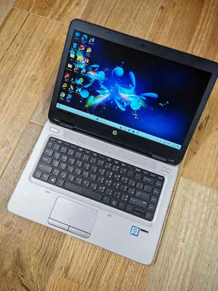 ب 160 الف دينار عراقي Hp 640 جيل سادس
مناسب للبرامج المكتبية والدراسية مناسب للطلاب
 للتواصل *********** يوجد اسعار خاصة للمكاتب توصيل لجميع محافظات العراق 
ضمان 5ايام استبدال بنفس الموديل حصرا
……………………
 ✓ لابتوب من الجيل السادس   hp 640
✓ المعالج Core i5-6200u
✓ ذاكرة الوصول العشوائي (الرام) 8G 
✓ التخزين( الهارد) SSD 256GB 
✓ مقاس شاشة(حجم الشاشة)  14  انج
✓ كيبورد  عربي انكليزي
…………………………………
