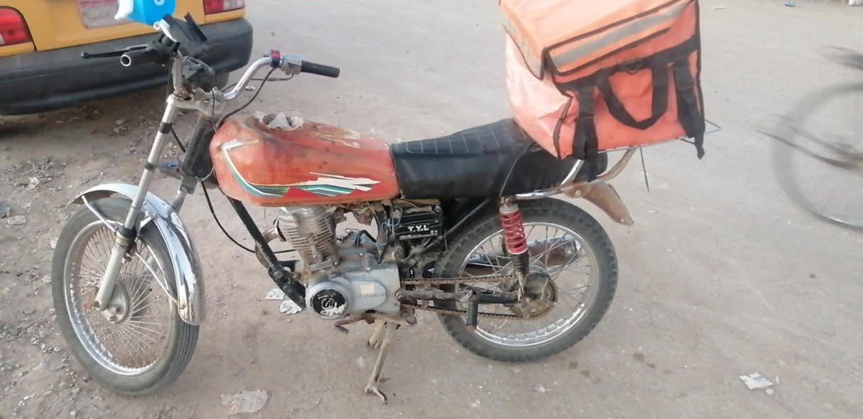 للبيع دراجه ارشه كلك كللك مكينه نضيفه و قويه شاصيها  لا بي فطر ولا لحيم رايدها 250 بيها مجال مكاني الحمزه الشرقي


**إذا كنت صاحب هذا الإعلان وتريد حذفه لأي سبب، رجاءا أرسل رسالة إلى الدعم الفني**