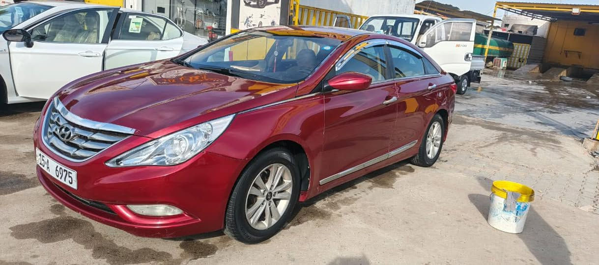 السلام عليكم سوناتا 2011 ،
 السياره نضيفه خير من الله ضررها بنيد وجاملغ فقط كير محرك حداديه كلها جاهزه وماناقصها ايشيء 
العنوان : الرمادي 📍
للأستفسار: ***********
