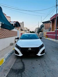 نيسان التيما موديل 24 مواصفات sr لون ابيض ثلجي حادثهه جاملغ طرف سكن وا...