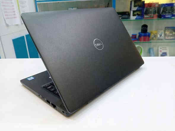 لابتوب ديل 5300 مستخدم مال باله 

معالج i5 الجيل الثامن 
هارد 256 SSD جيجا 
رام 8 جيجا
حجم الشاشة 13.3 انج بدون حواف
كارت الشاشة انتل داخلي 4 جيجا 
بطارية من 2 الى 3 ساعة وانطي بيه ضمان ساعة فمافوق
اللابتوب نضيف ومابي اي نقص ولا اي خلل وانطي ضمان للمشتري اسبوع اذا طلع بي اي خلل يرجع 
ملحقاته شاحنه الاصلية 
سعره 210 الف وبي مجال بسيط للشراي 
عنوان كربلاء المقدسة الحر 
رقم *********** كربلاء
