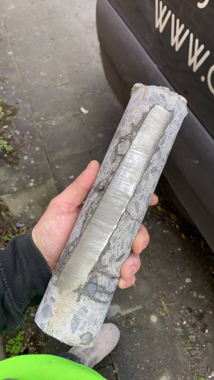 كور لتثقيب الصب
ساحبه هواء حمامات + شافطه دهون مطابخ
اللا ستفسار 
***********
