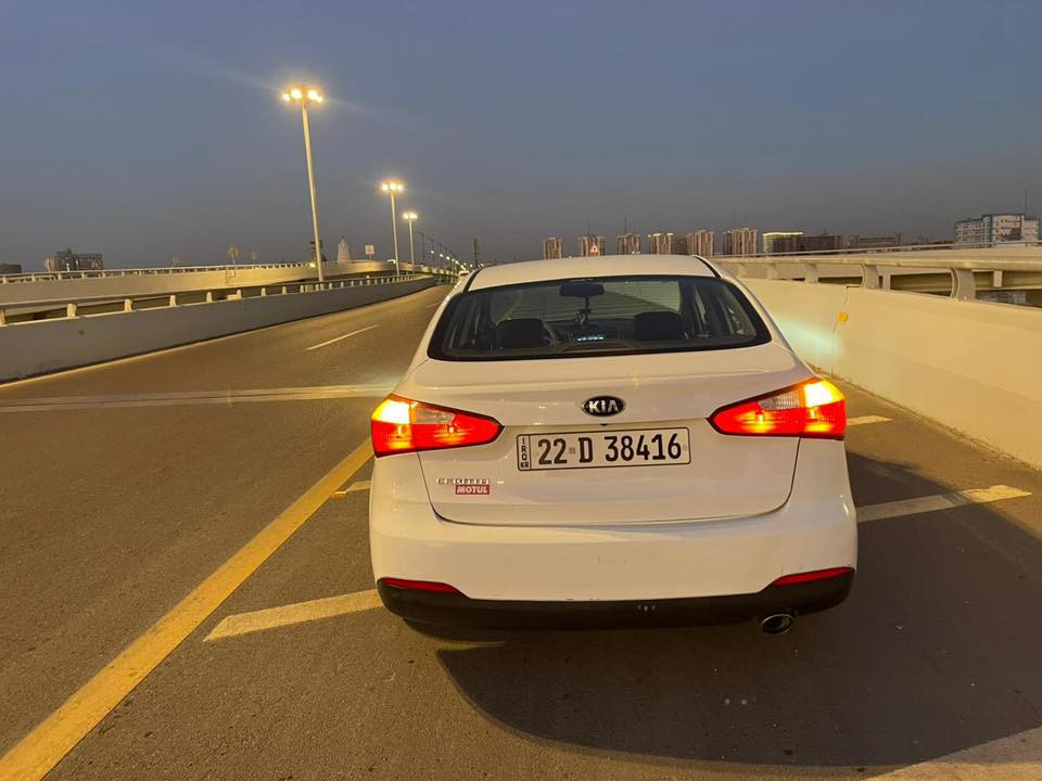 سيراتو 2014خليجية 
سيارة بدون فتحة 
مكينة 1600دوش 
مكان بغداد 
سونار موجود بالصور

‭0775 789 7862‬
