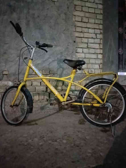 بايسكل تكسي اصفر سعره ٤٠ الف وبي مجال كامل مابي نقص العنوان بغداد شهداء العبيدي الثالثه ***********
