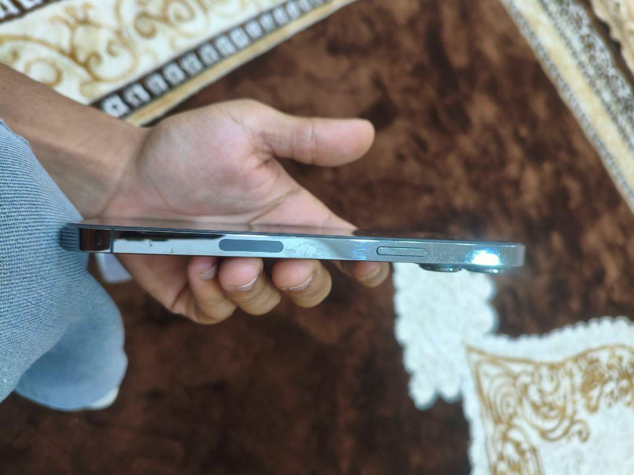 سلام عليكم شباب عندي تلفون 13 برو ماكس مبدل بطارية خوش نوعيه ابد ما تصرف وزينه بل استخدام فيس ايدي شغال كلشي شغال بي فقط البطارية مبدله ذاكرة 256 وسعره 650 مكاني الو رمانه السايدين مال السوك


**إذا كنت صاحب هذا الإعلان وتريد حذفه لأي سبب، رجاءا أرسل رسالة إلى الدعم الفني**