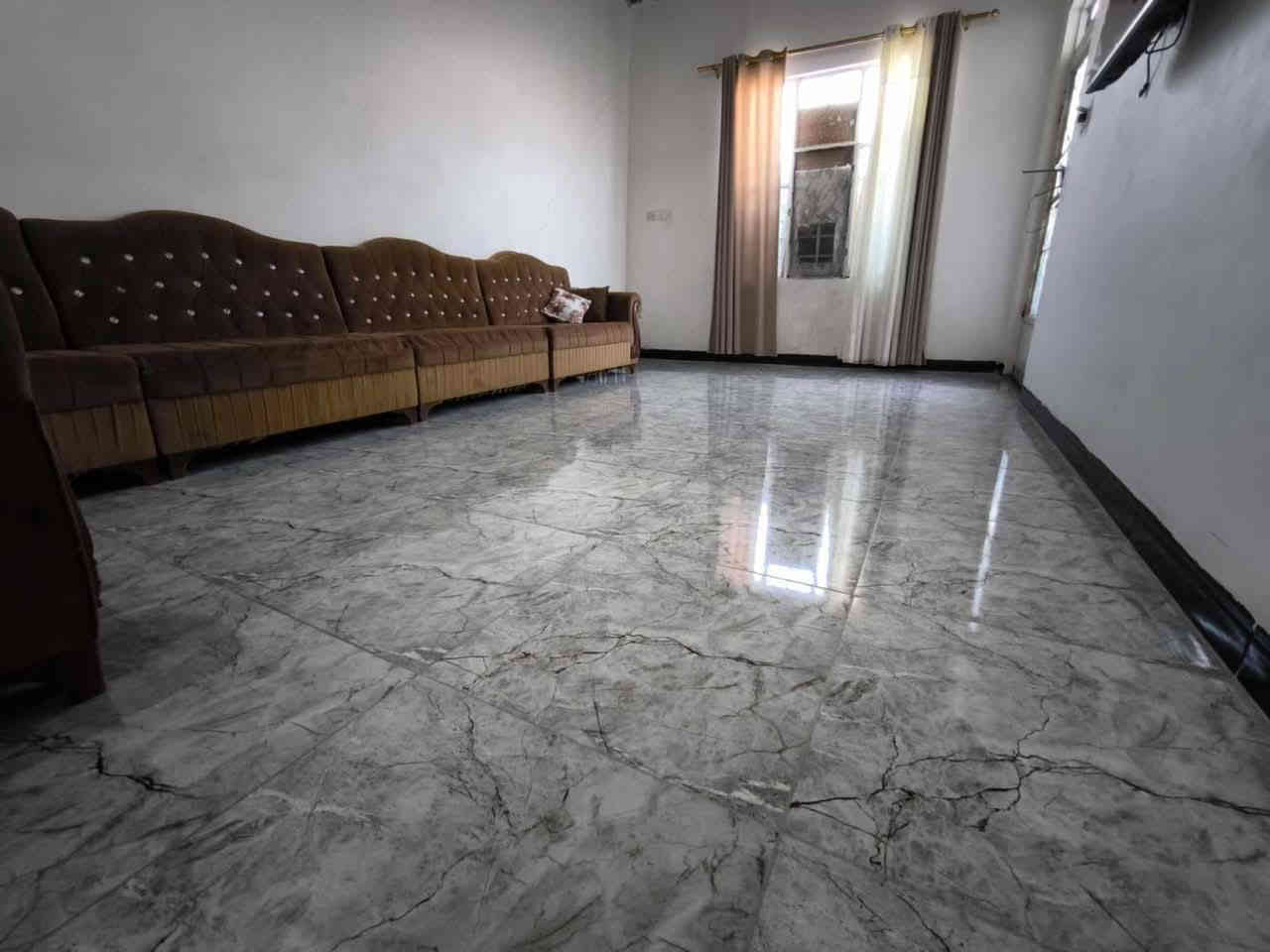 #عروض_مكتب_الدار_للعقار
دار للبيع

حي الملايين الثانية

قرب جامع العادل

المساحة 140 م واجهة 7 م

غرفتين نوم واستقبال وصاله ومطبخ وصحيات وبيتونه

خدمات كامله ماء كهرباء تبليط

سند زراعي قرار 25 ومستلم وصل بلدية

للاستفسار أكثر اتصل على الأرقام او 

 مراجعة مكتب الدار الكائن في بناء الجاهز مقابل الكمرك 

***********

***********

***********
