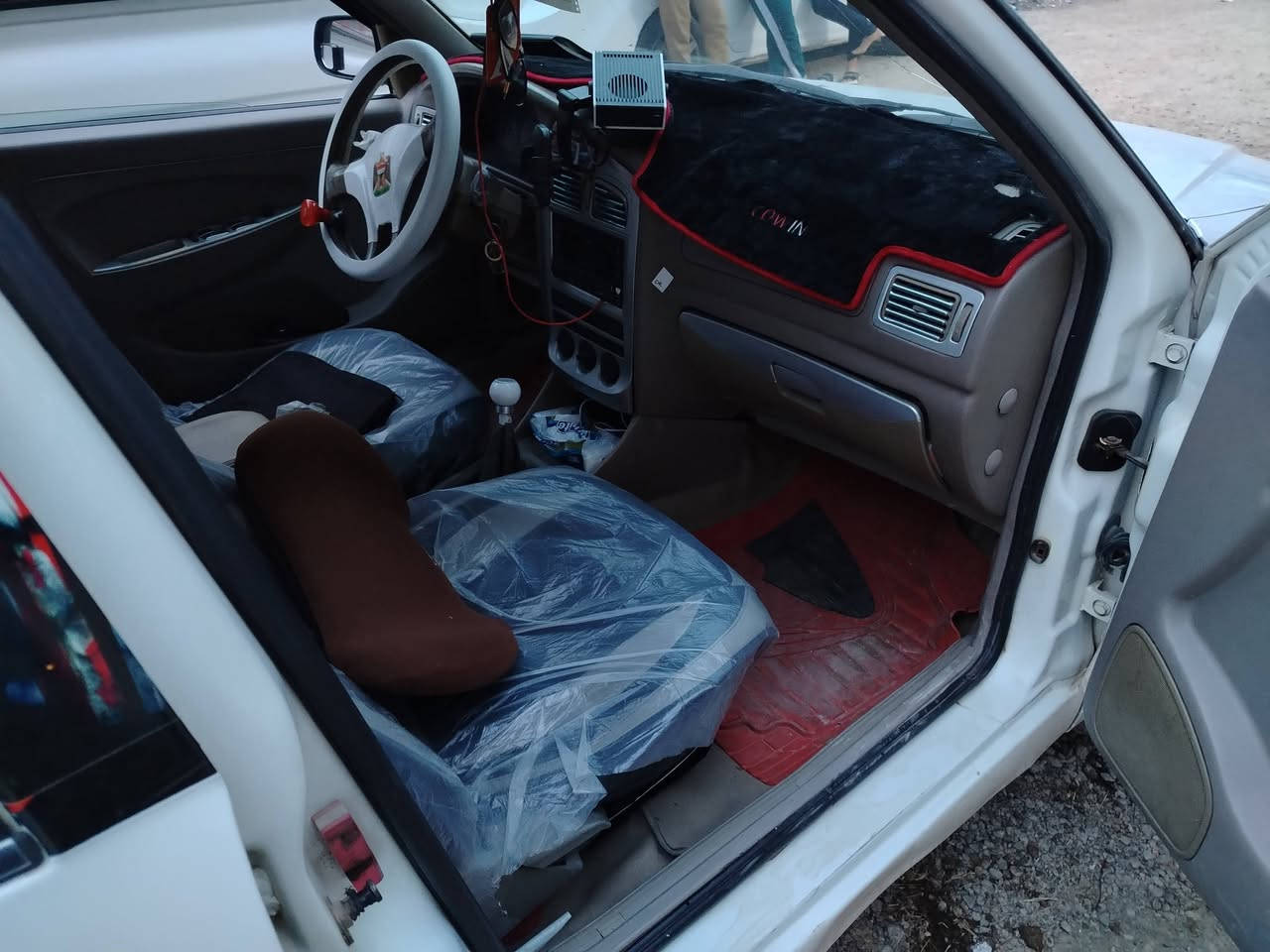 موديل 2013
رقم بغداد 
مكانه بغداد الكرخ 
كفاله عامه 
بلادي ما محوره 
ماشيه 180
سعر 48
***********
