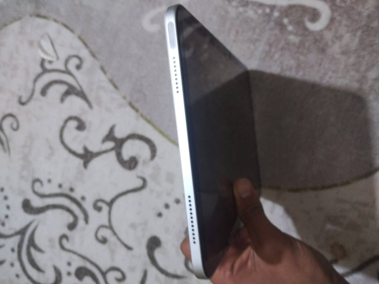 ايباد 11 جهاز نضيف بطارية 100/ فضافت جهاز 100/ كامل ملحقات ***********
