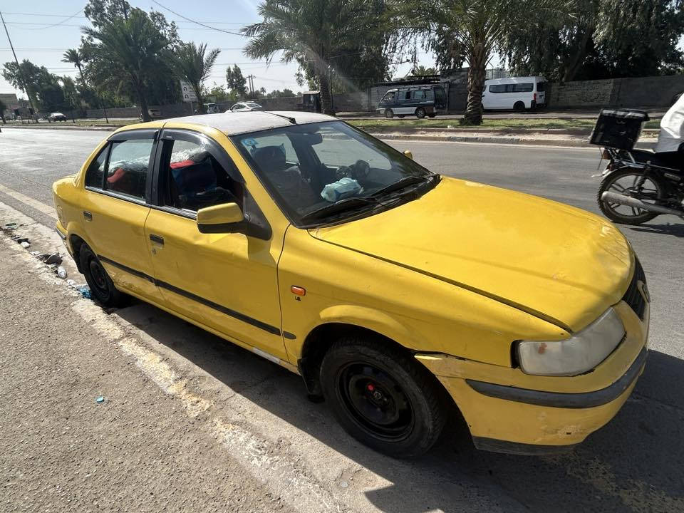 السلام عليكم سمند للبيع مديل ٢٠٠٩ سياره جاهزه وحلوه ومصفره هيه وغرامات وبسمي سنويه لل ٢٠٢٨ المكان الشرطه الرابعه  *********** السعر ٢٣ وبيه مجال حك لجيه
