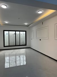 مجمع أبو تراب • ٢٠٠م • سند حر