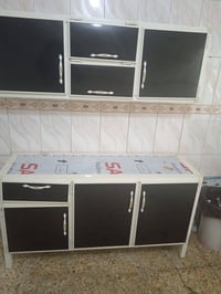 كاونتر متر ونص  السنك الملحق والكاونتر مترين  3قطع للبيع  07730194958