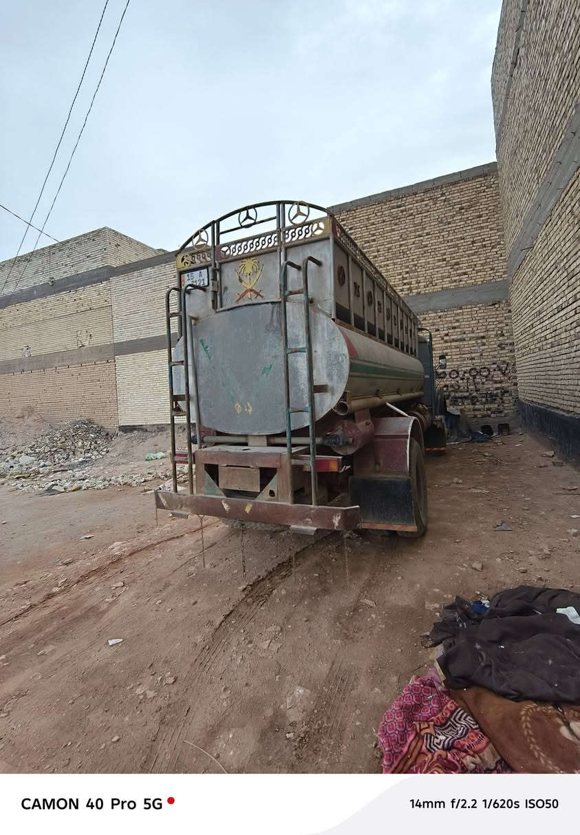 سلام عليكم للبيع  بردين موديل 75 سياره جاهزه مكينه وكير وشاصي مشروطات شرط رقم انبار دولي بسمنه مكلف بل نشر عنوان نجف للتصال ***********/ *********** سعر 22مليون بي مجال
