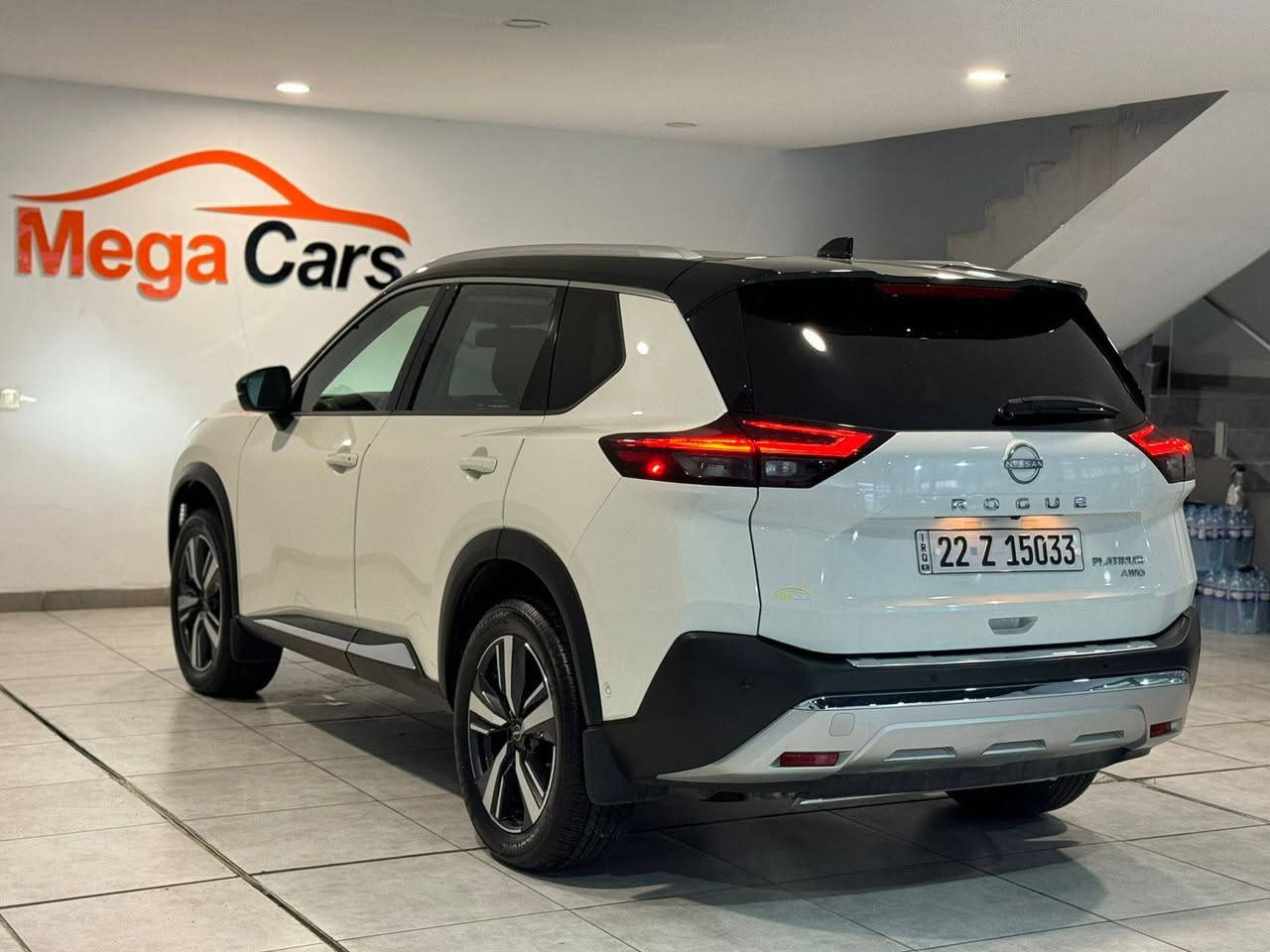 نيسان روج 2023 بلاتينيوم AWD
نيسان روج 2023 بلاتينيوم
موصفات بلاتينيوم platinum awd 
لون ابيض سقف اسود 
ماشية ١٥ الف ميل 
موصفات 
محرك ٣ سلندر تيربو
شاحن لاسلكي 
انارة داخلية 
داتاشو ( هيد اب دسبلي ) 
كشنات جلد وتحكم كهربائي 
تدفئة كشنات الامامية والخلفية 
تبريد منفصل للمقاعد الامامية والخلفية 
بردة جامات خلفية بلادي 
حساس امامي وخلفي وجانبي 
رادار امامي وخلفي وجانبي 
اربع كامرات وشاشة كبيرة + ابل كار بلي لا سلكي 
مرأة تعتيم ذاتي 
سقف بانورامة مع سقف اسود  

JN8BT3DD1PW314878

حادث السيارة جدا بسيط فقط تعديل خفيف بحافه البوند  الدعامية نفسها الاصلية مصلحة ومرجعها بمكانها
مكانها دهوك / موصل 
تفاصيل اكثر واتساب *********** موصل, نينوى
