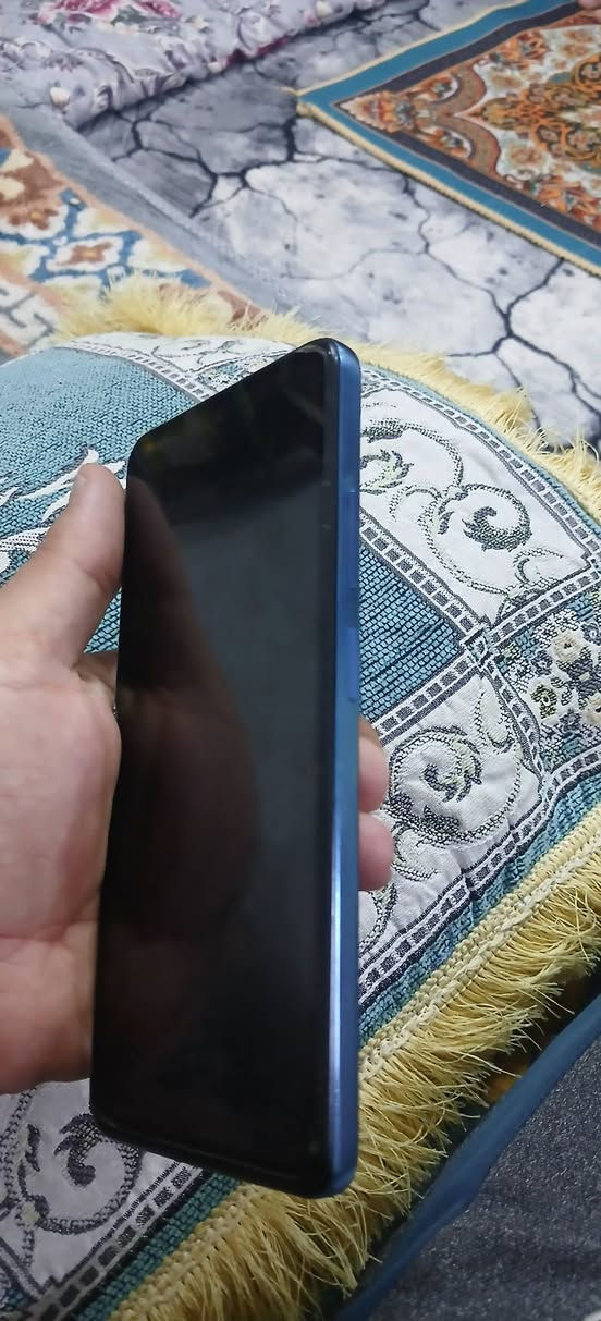 للبيع جهاز pocoX4pro 5g السعر١٢٠ وبي مجال مرات الكامره الاماميه تشتغل مرات لا طخه خفيفه بل خلف مامثره عل كامره *********** اتصال
